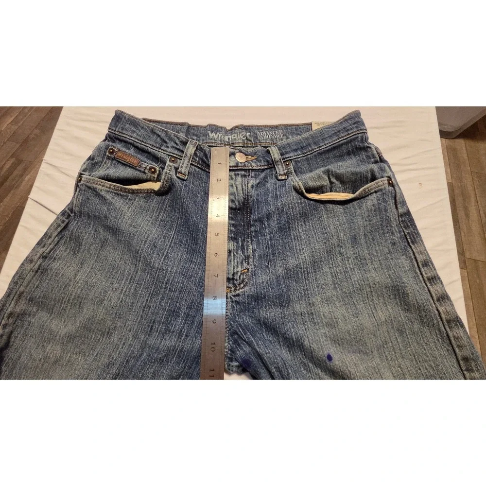 Wrangler Advanced Comfort MGW15CS Mens 30x32 Medium Wash Straight Leg Jeans